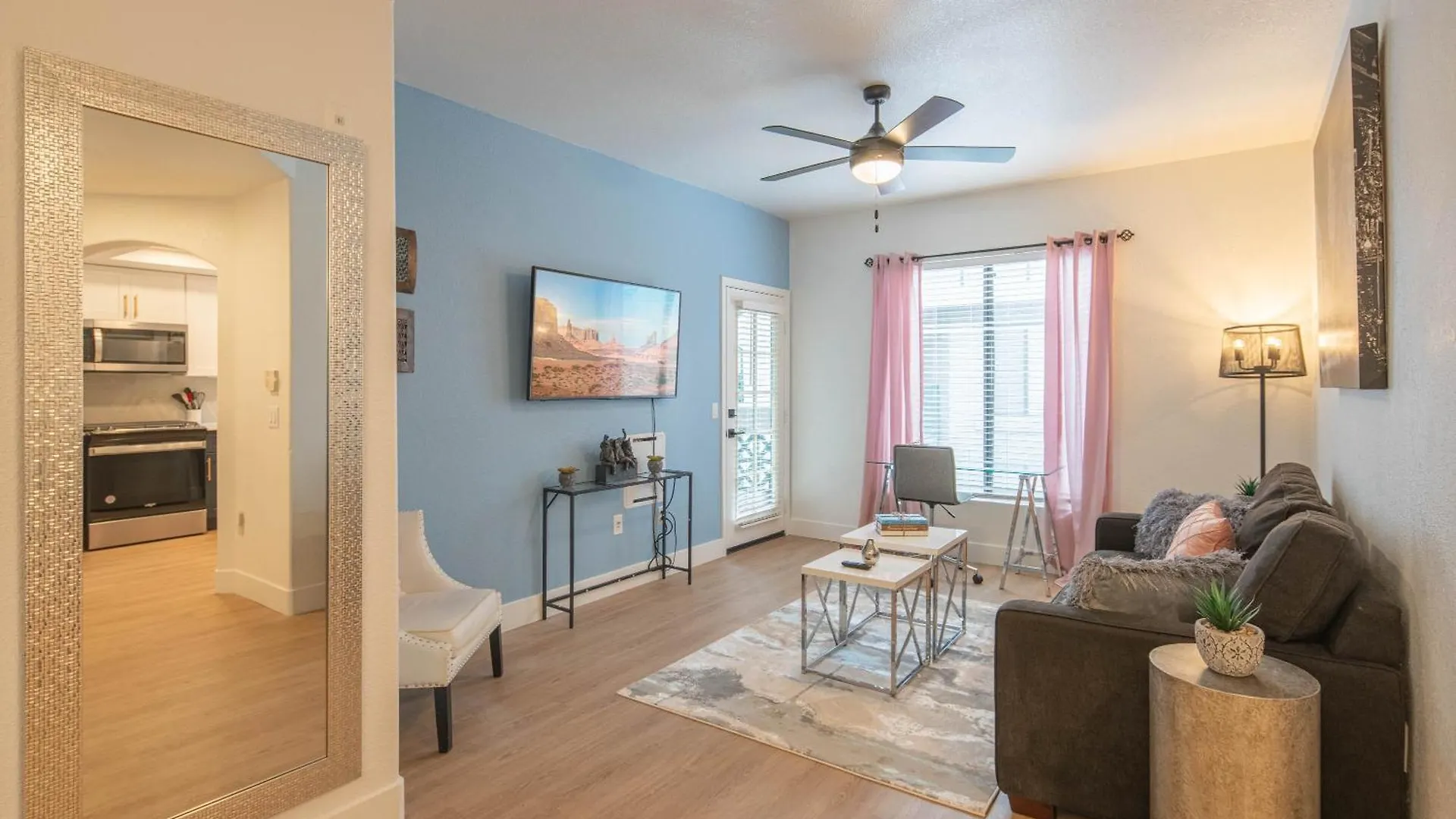 Exclusive-Walk To Golf, Shopping & Dining-King Bed N268 Daire Scottsdale