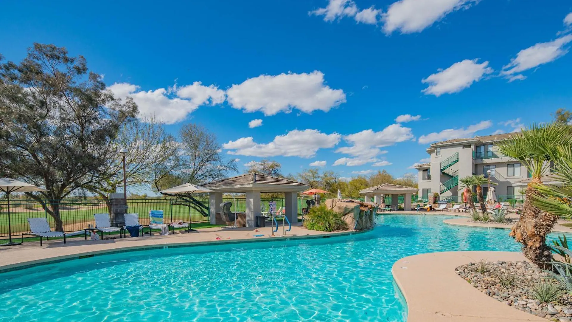 Exclusive-Walk To Golf, Shopping & Dining-King Bed N268 Daire Scottsdale