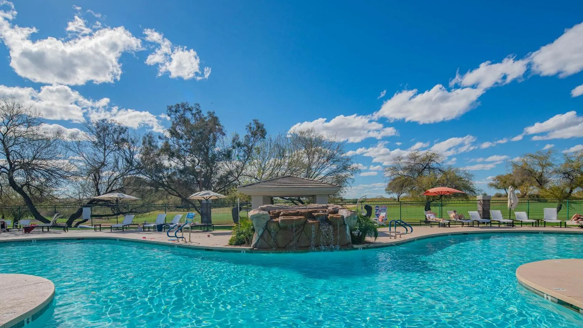 Exclusive-Walk To Golf, Shopping & Dining-King Bed N268 Daire Scottsdale ABD
